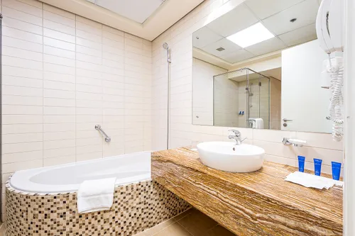 2 Bedrooms Hotel Apartment in Oaks Liwa Heights