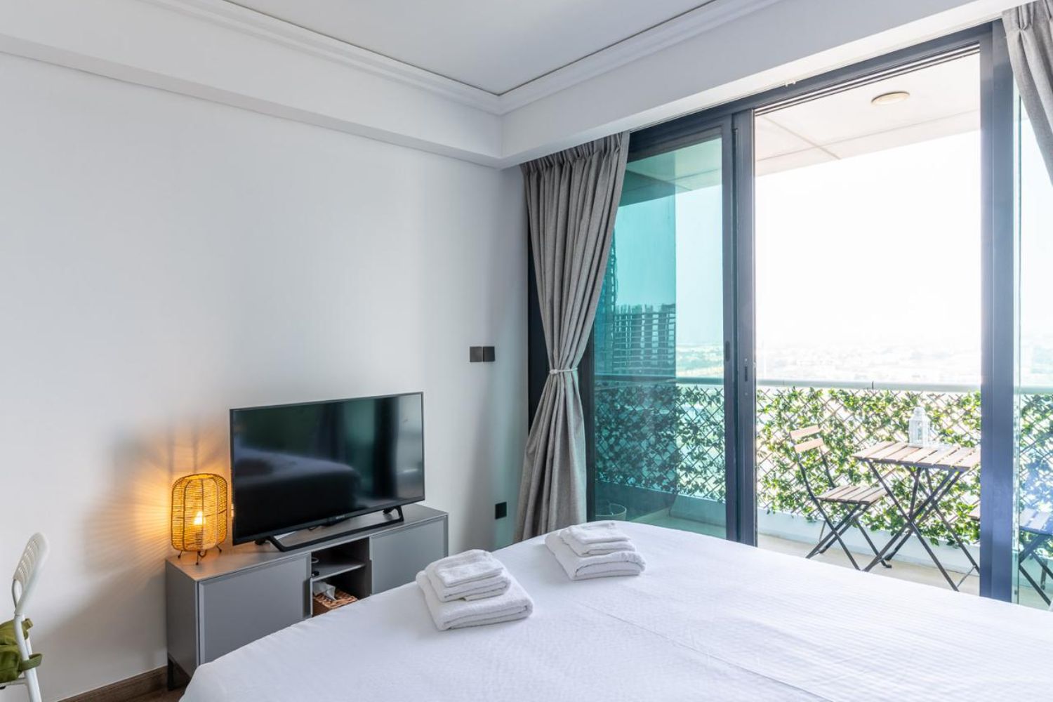  Apartment in Goldcrest Views 2