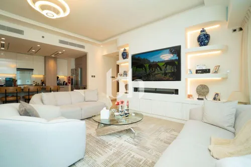 Uptown View | Upgrades | Modern Smart Home | Vastu