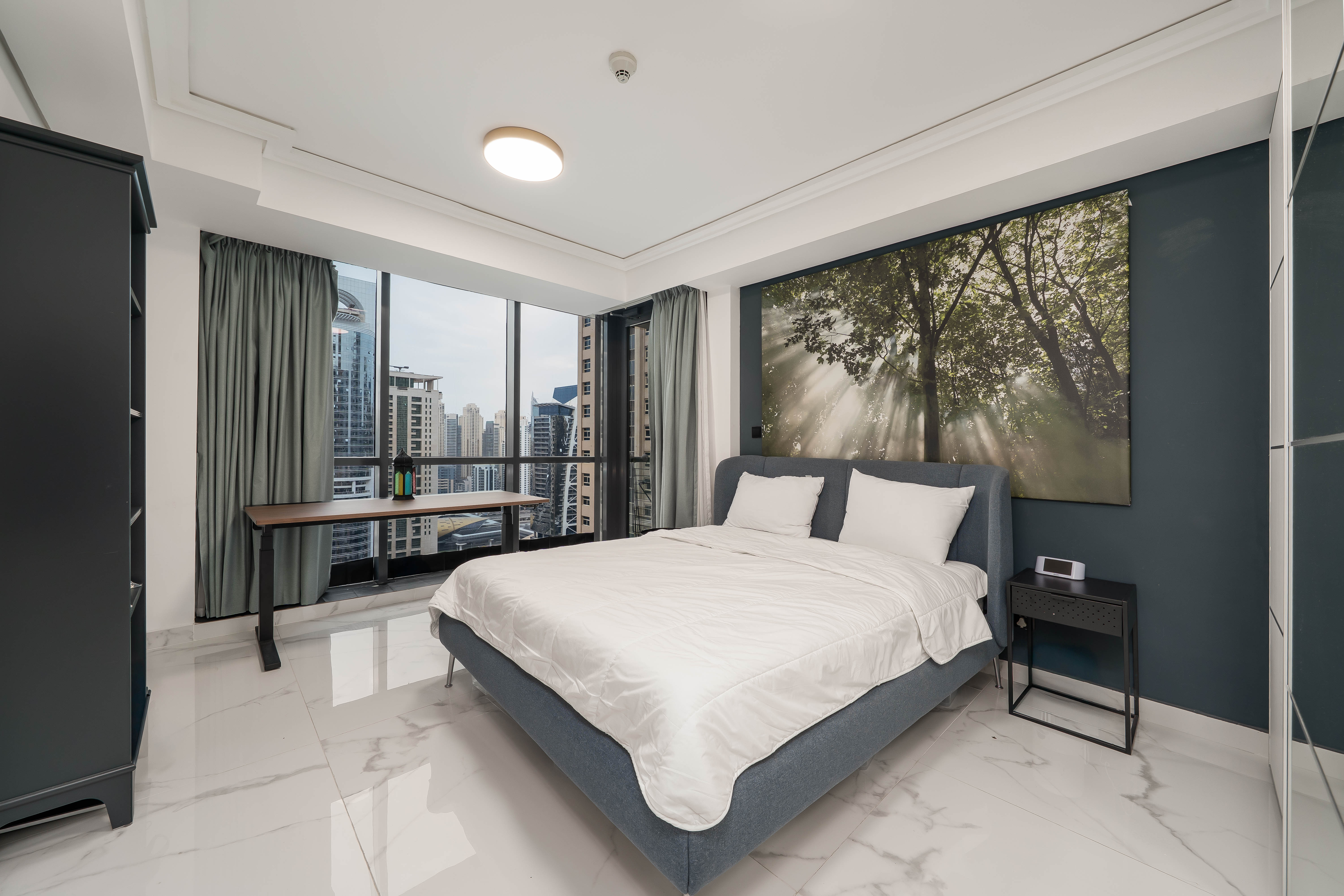 3 Bedrooms Apartment in Goldcrest Views 2