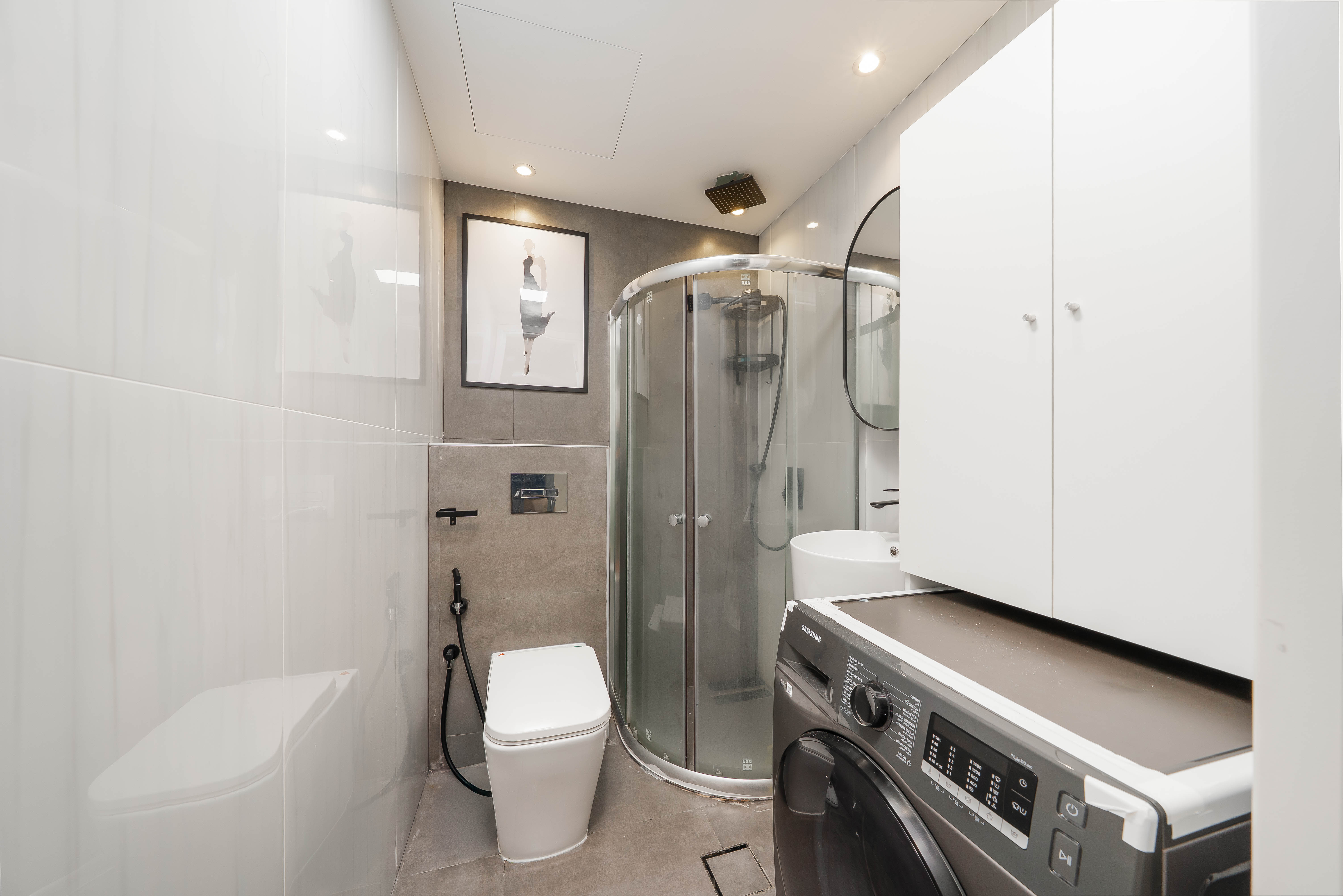 3 Bedrooms Apartment in Goldcrest Views 2