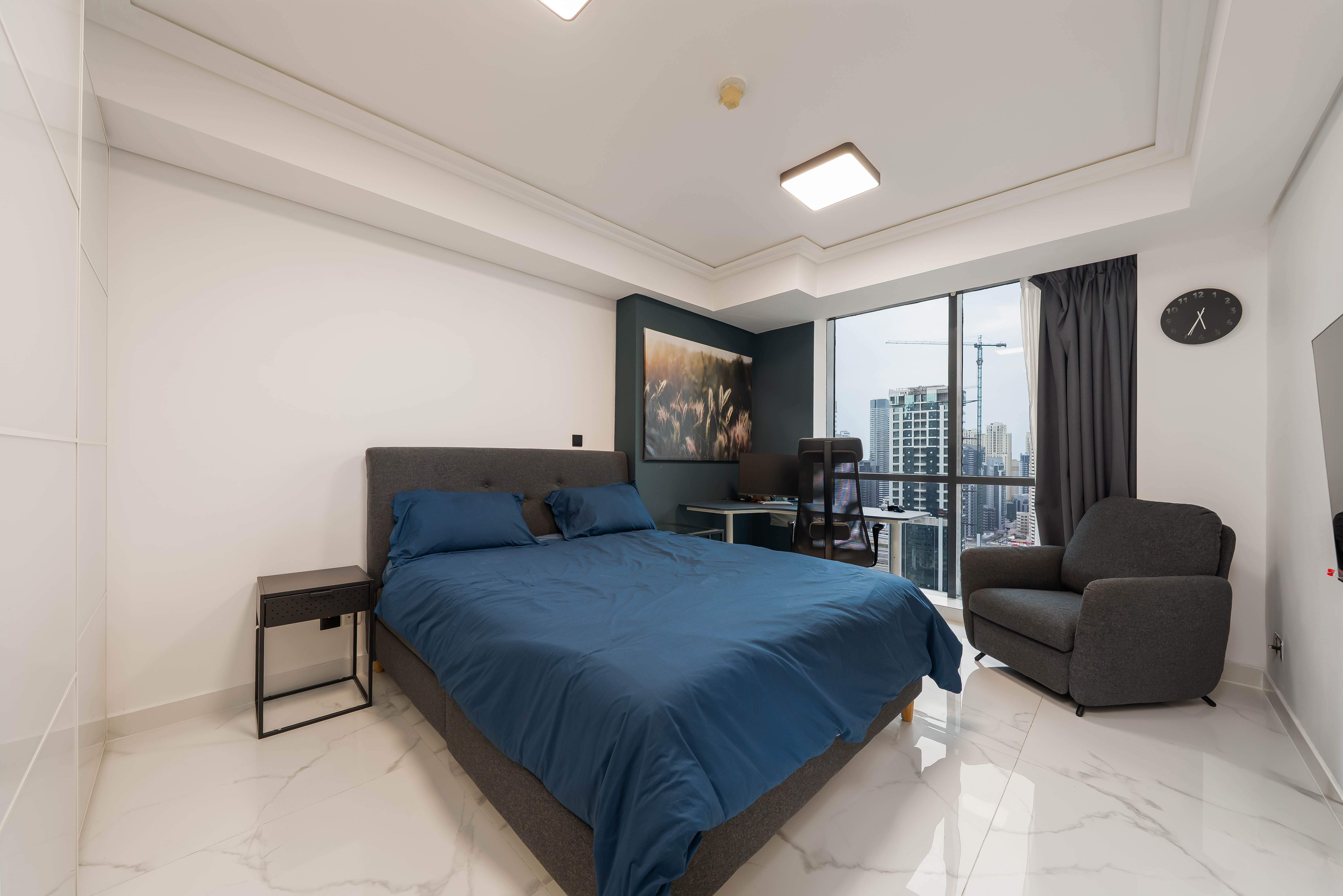 3 Bedrooms Apartment in Goldcrest Views 2