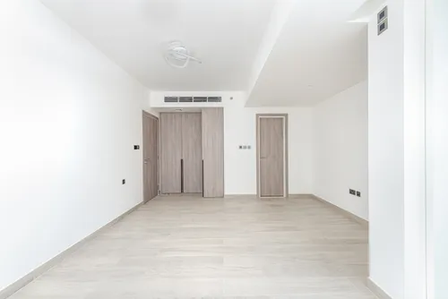 1 Bedroom Apartment in Me Do Re Tower