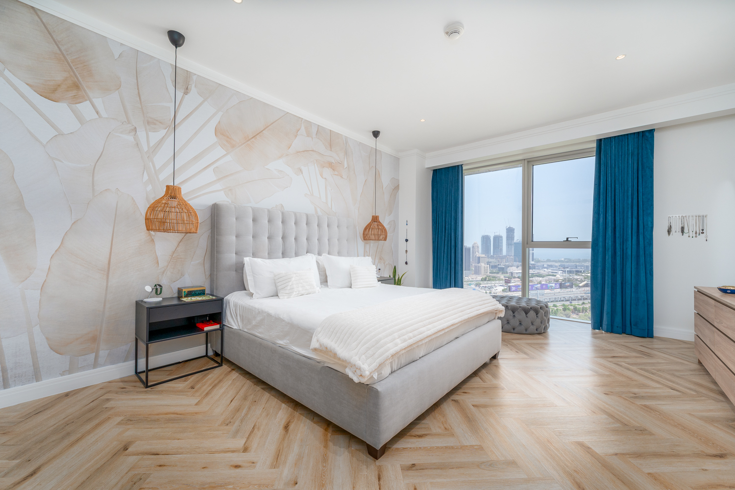 3 Bedrooms Apartment in The Residences JLT