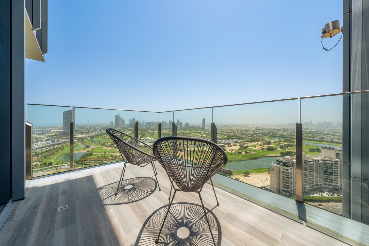 3 Bedrooms Apartment in The Residences JLT