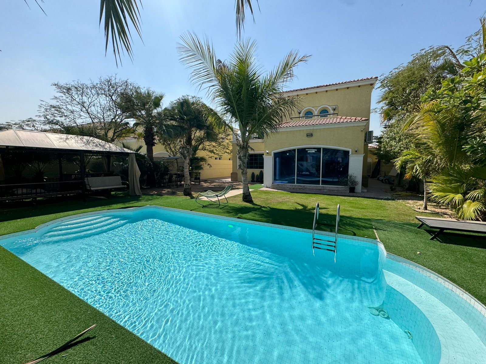 4 Bedrooms Villa in Jumeirah Park Homes