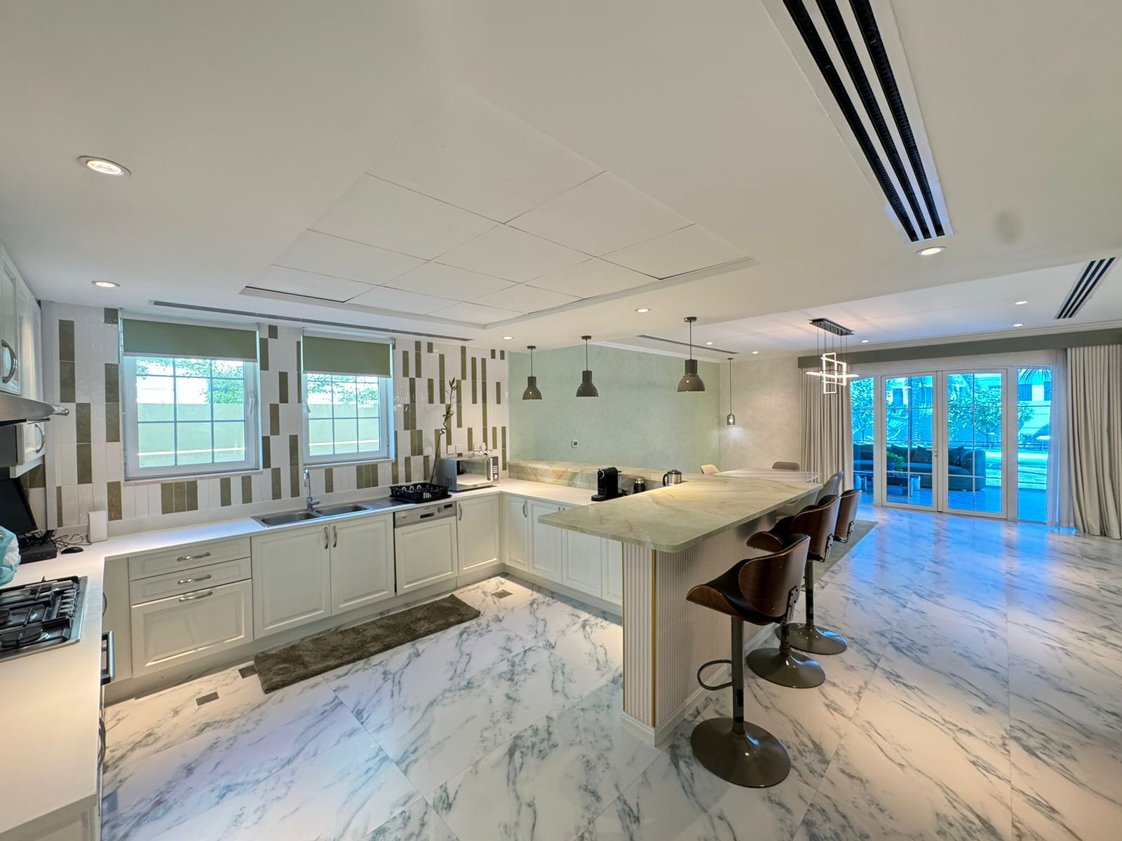 4 Bedrooms Villa in Jumeirah Park Homes