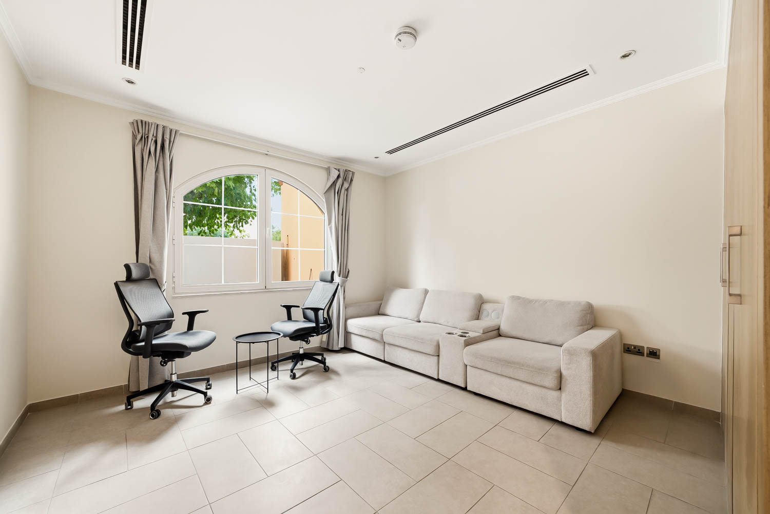 5 Bedrooms Villa in Jumeirah Park Homes