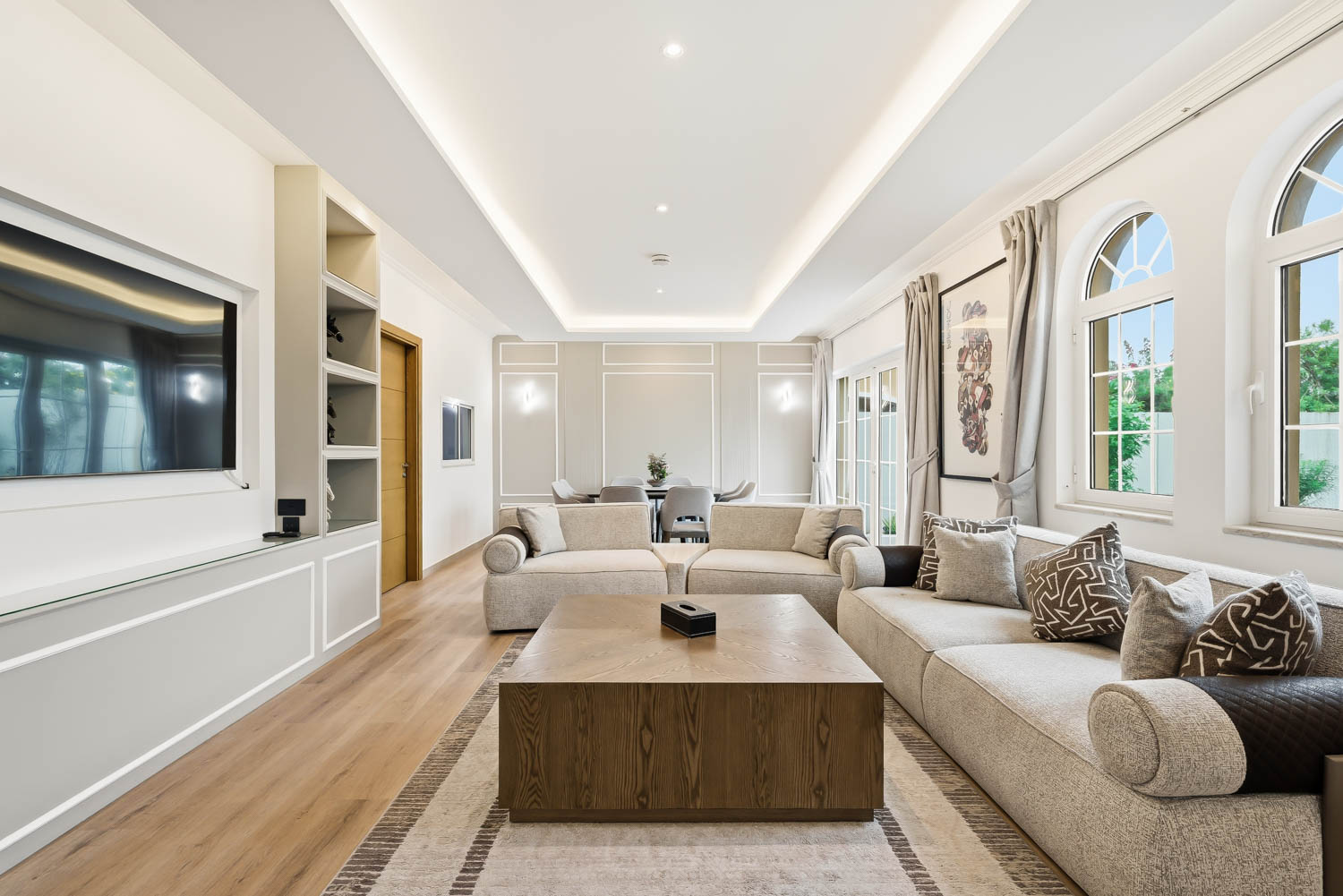 5 Bedrooms Villa in Jumeirah Park Homes