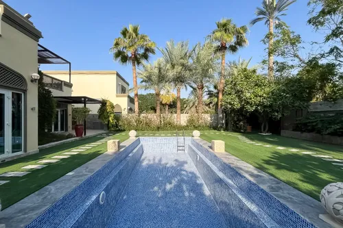 5 Bedrooms Villa in Jumeirah Park Homes