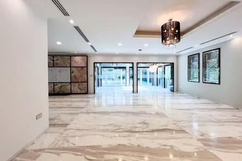 5 Bedrooms Villa in Jumeirah Park Homes