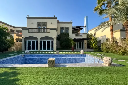 5 Bedrooms Villa in Jumeirah Park Homes