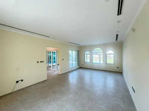 3 Bedrooms Villa in Jumeirah Park Homes