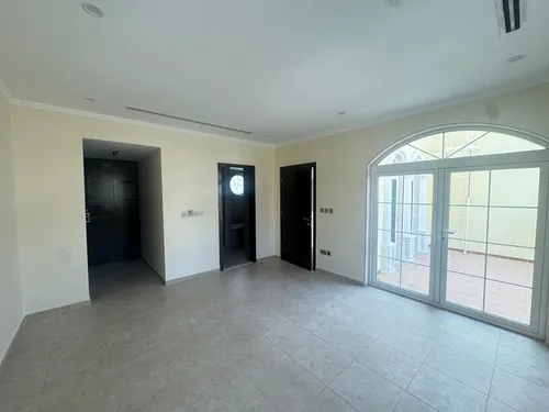 3 Bedrooms Villa in Jumeirah Park Homes