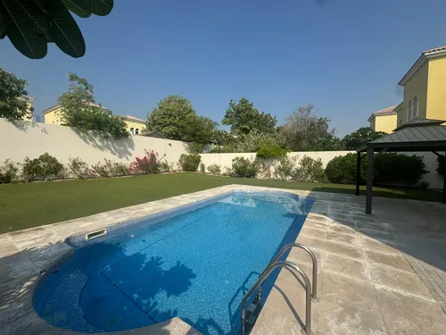 3 Bedrooms Villa in Jumeirah Park Homes