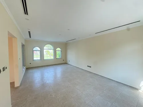 3 Bedrooms Villa in Jumeirah Park Homes