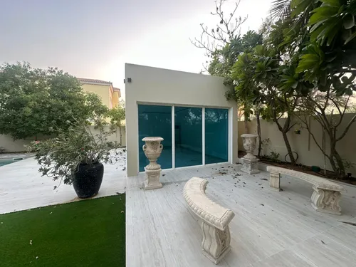 3 Bedrooms Villa in Jumeirah Park Homes