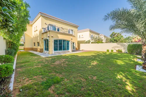 3 Bedrooms Villa in Jumeirah Park Homes