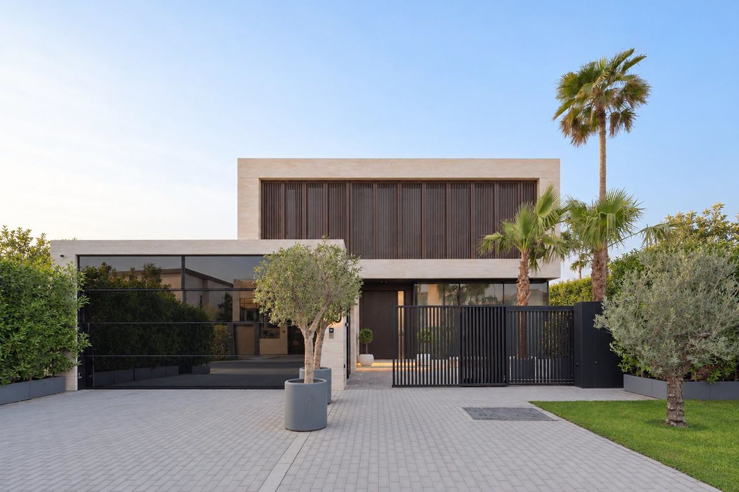 5 Bedroom Villa in Jumeirah Park Homes