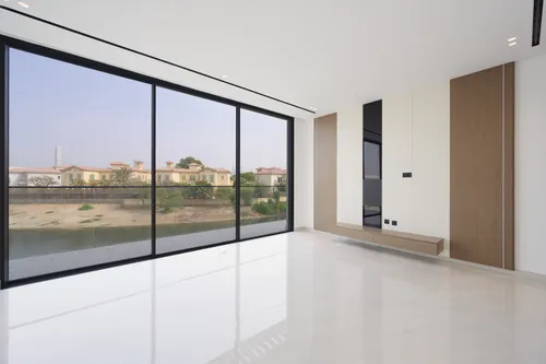 3 Bedrooms Villa in Jumeirah Park Homes