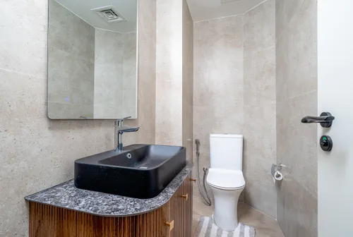 2 Bedrooms Apartment in Al Hallawi