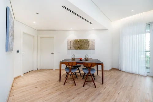 2 Bedrooms Apartment in Al Hallawi