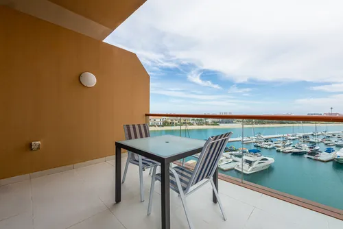  Apartment in Palm Views East