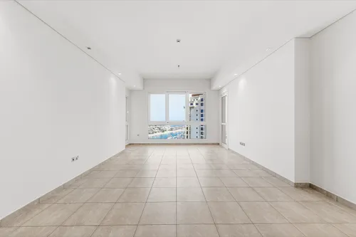 2 Bedrooms Apartment in Marina Residences 4