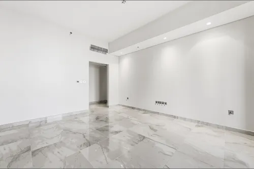 2 Bedrooms Apartment in Marina Residences 4