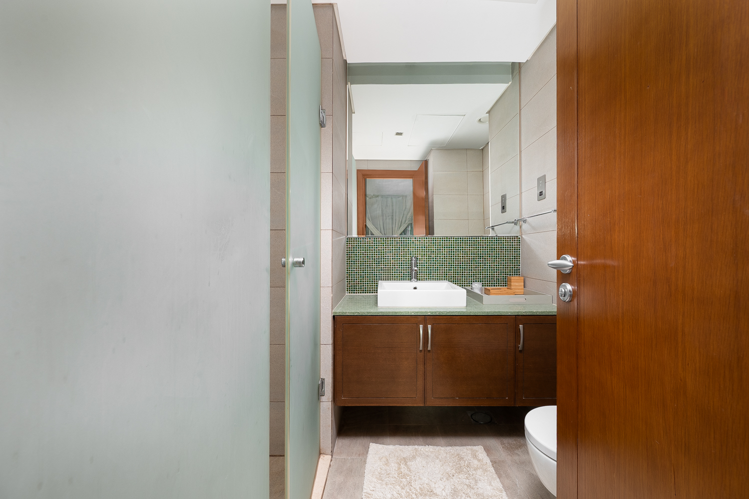 2 Bedrooms Apartment in Marina Residences 6