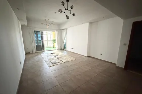 2 Bedrooms Apartment in Marina Residences 6