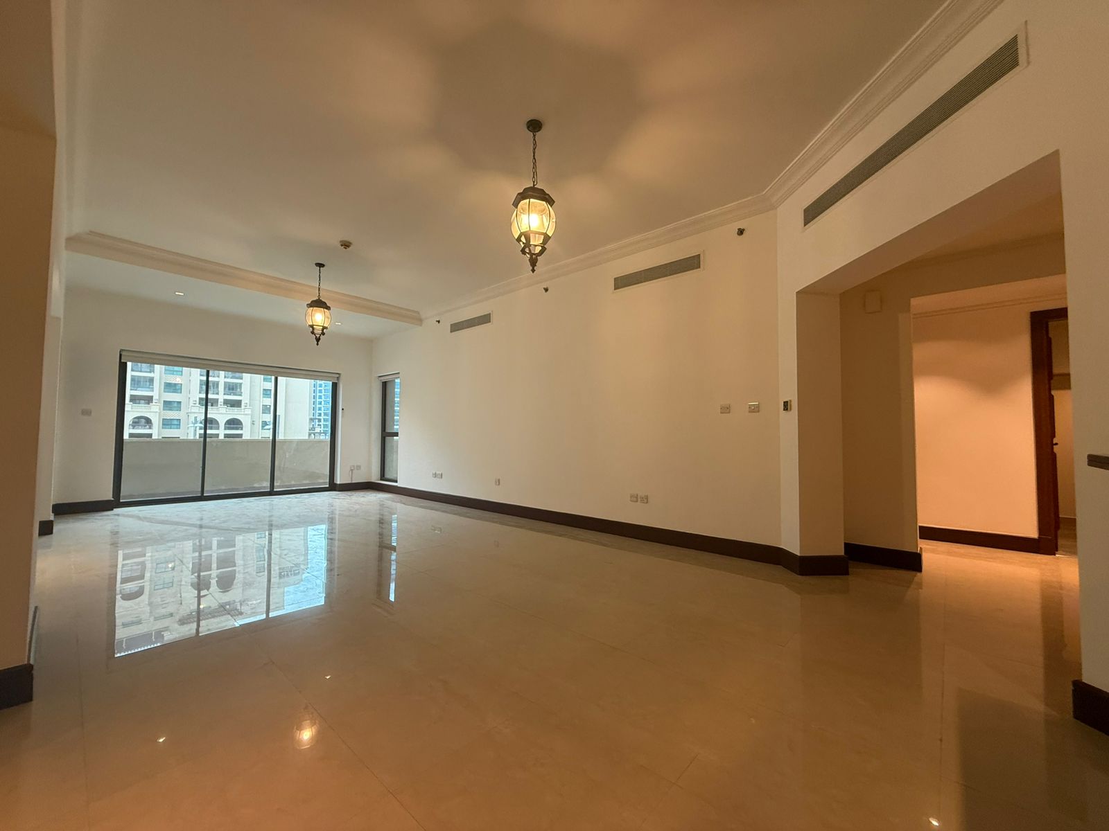 2 Bedrooms Apartment in Golden Mile 10
