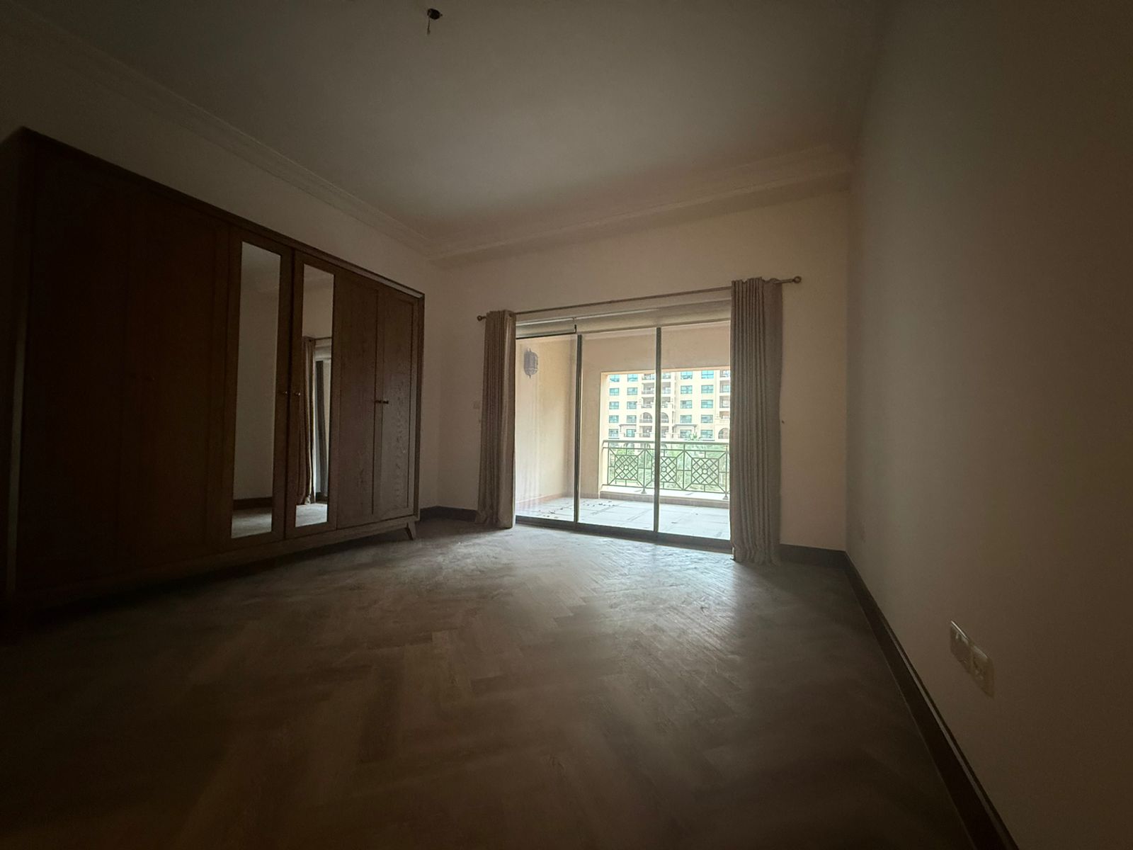 2 Bedrooms Apartment in Golden Mile 10