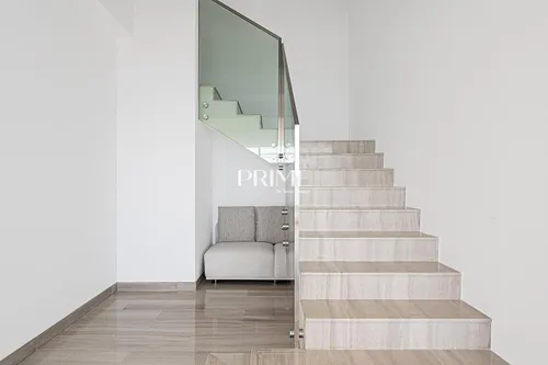 4 Bedrooms Apartment in The 8