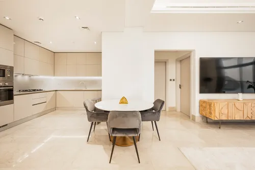 2 Bedrooms Apartment in The 8