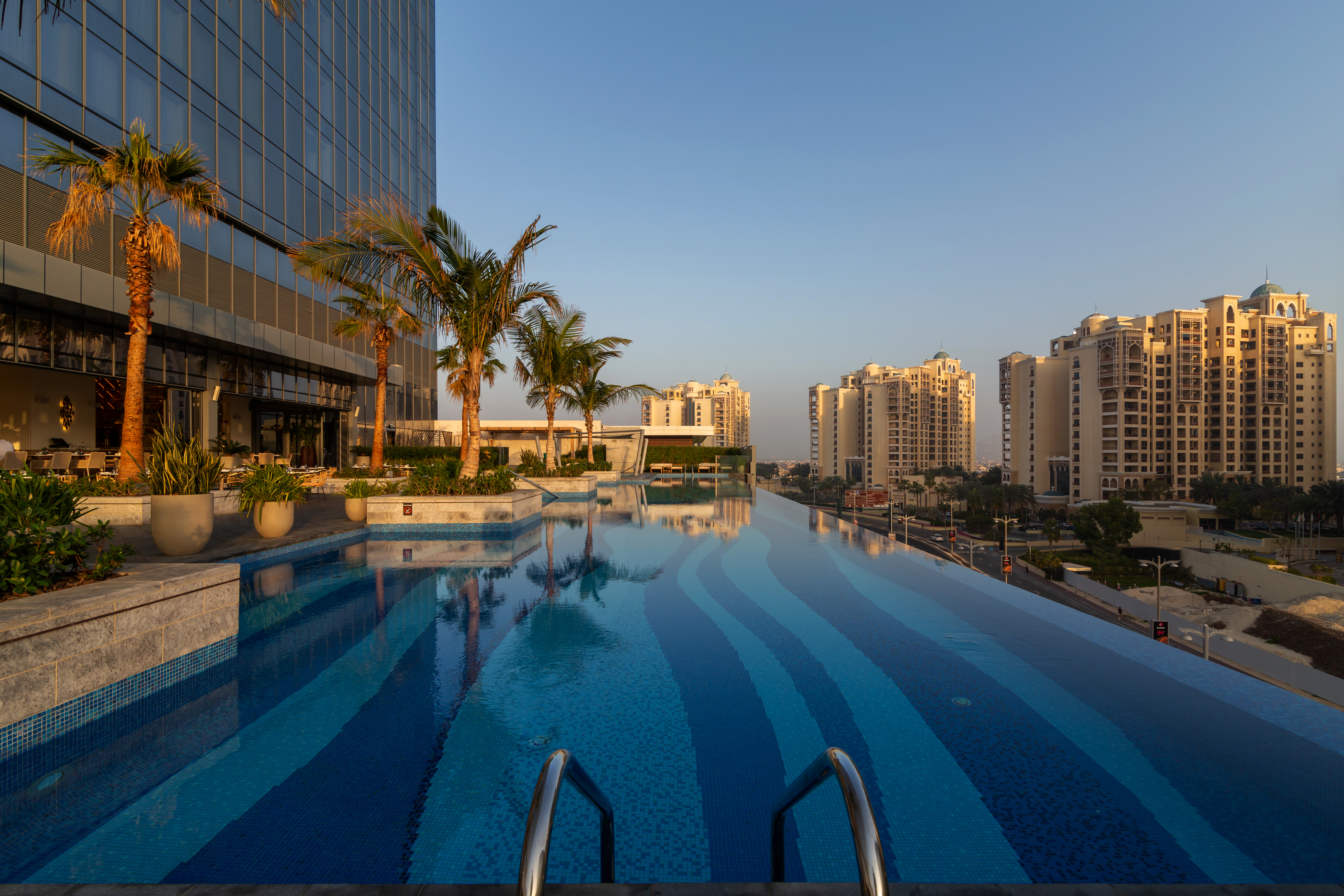  Apartment in The Palm Tower