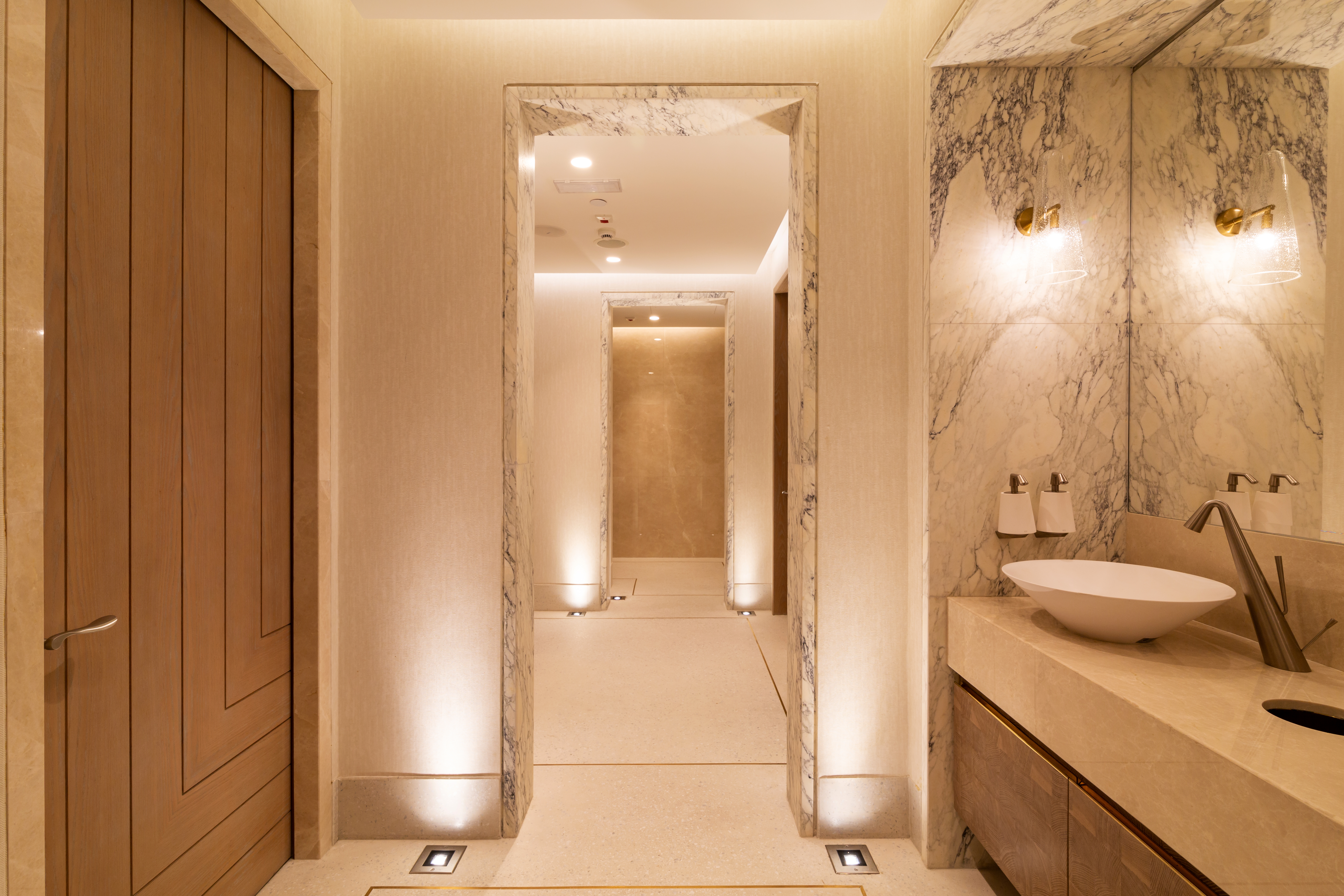  Apartment in The Palm Tower