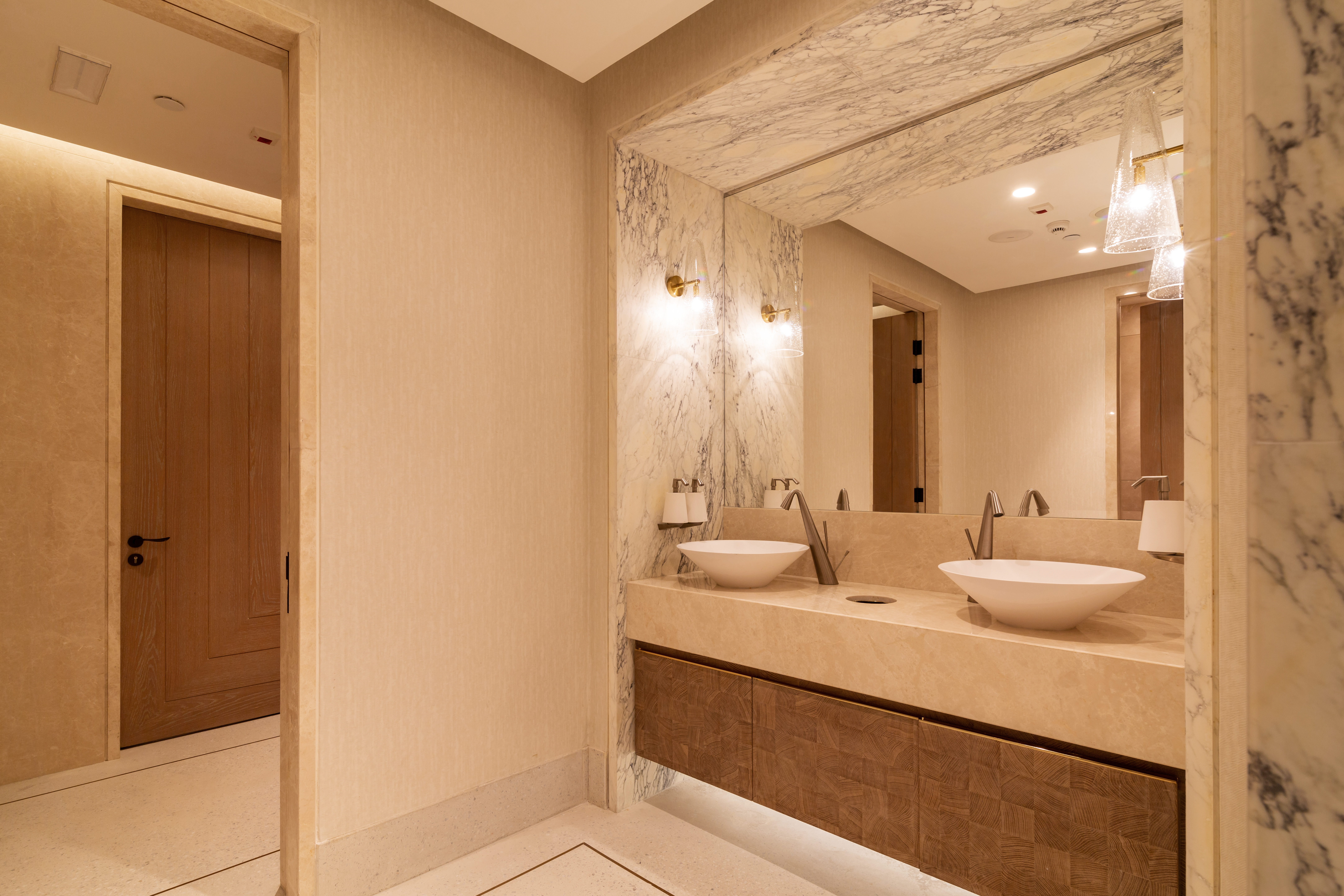  Apartment in The Palm Tower