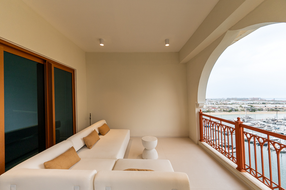 2 Bedrooms Apartment in Marina Residences 5