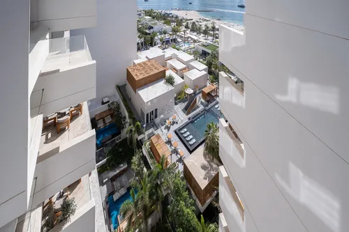 3 Bedrooms Apartment in Five Palm Jumeirah