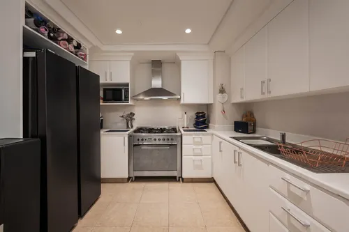 2 Bedrooms Apartment in Al Hallawi