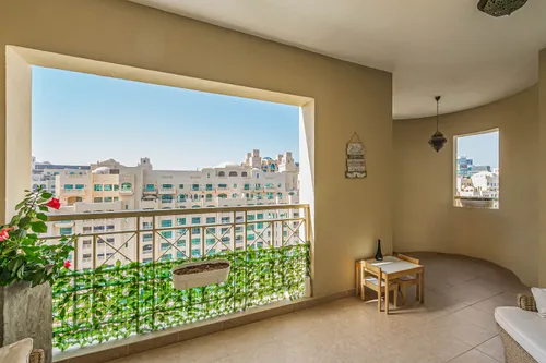2 Bedrooms Apartment in Al Hallawi