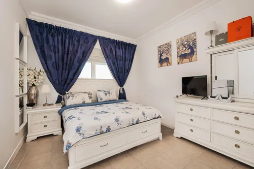 2 Bedrooms Apartment in Al Hallawi