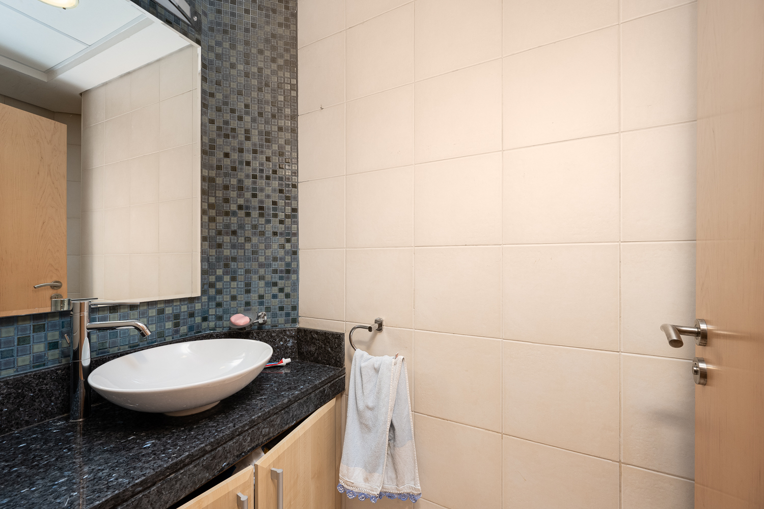 3 Bedrooms Apartment in Al Hatimi