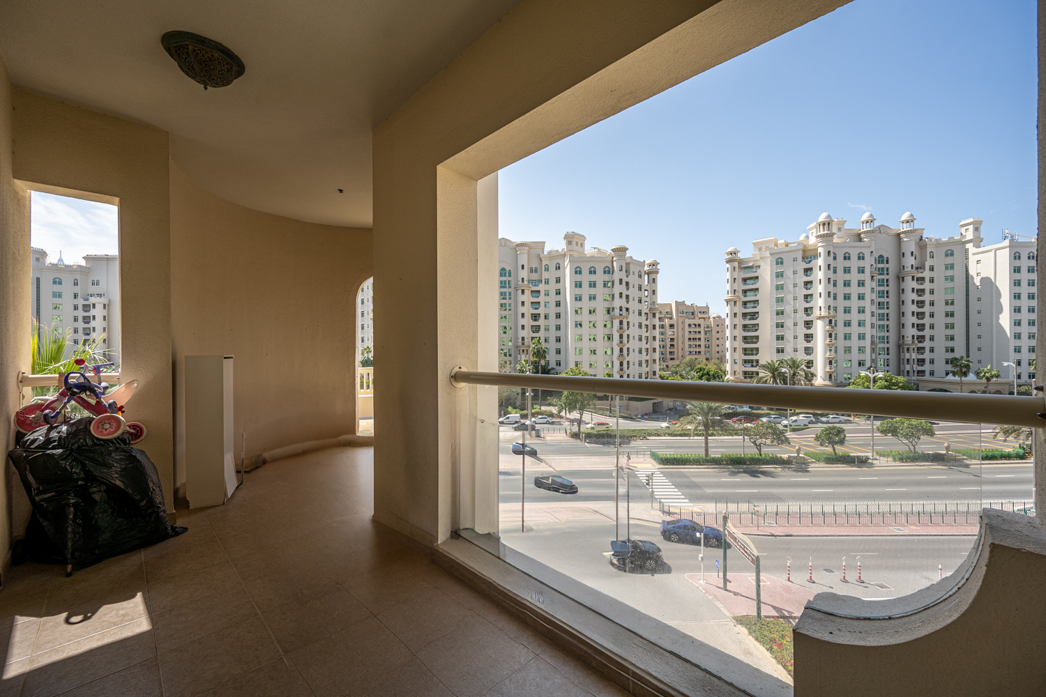 3 Bedrooms Apartment in Al Hatimi