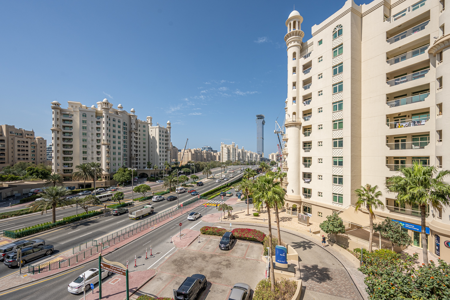 3 Bedrooms Apartment in Al Hatimi