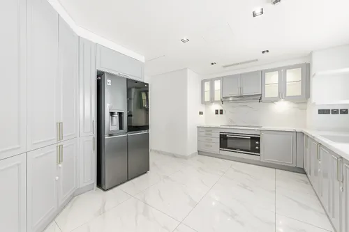 3 Bedrooms Apartment in Marina Residences 1