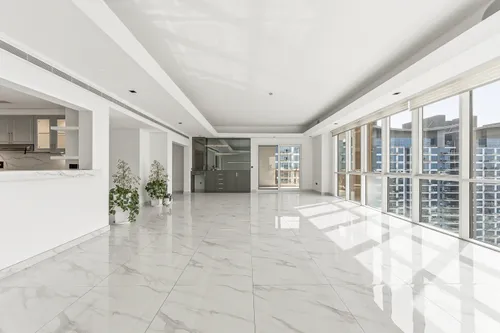 3 Bedrooms Apartment in Marina Residences 1