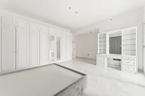 3 Bedrooms Apartment in Marina Residences 1