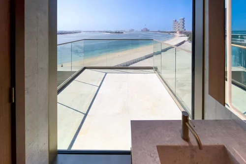 3 Bedrooms Apartment in Ellington Beach House